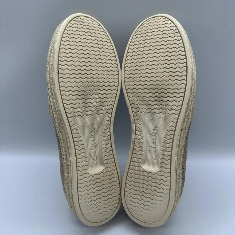 Clarks Soft Cushion‎ Shoes Womens Size 7.5 Beige Suede Slip On Espadrille Flats